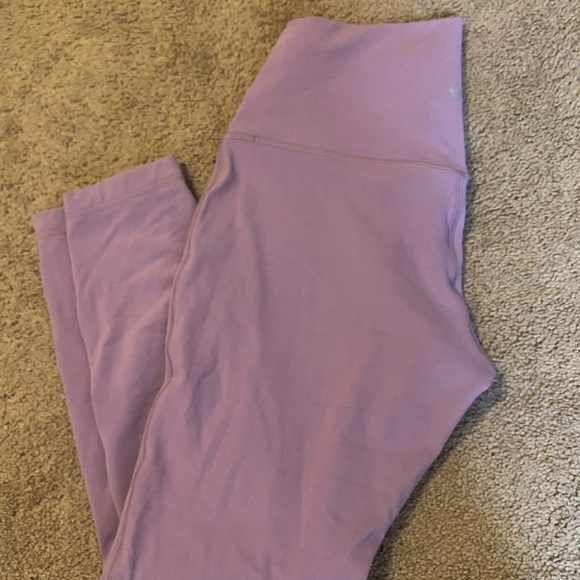 Lululemon size 10
Leggings - Picture 4 of 5